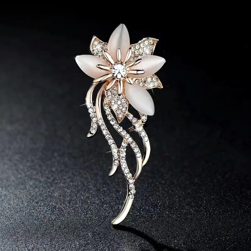 Luna Elegance Brooch